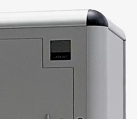 Detail: frontseitiges Informationsdisplay zur manuellen Benutzerführung (Mehrpreis)