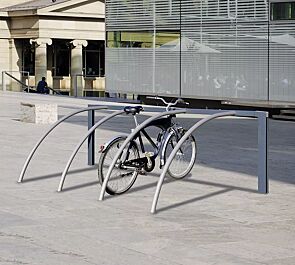 Anlehnbügel UNIT, 4 Stellplätze, Stützen in RAL 7016 anthrazitgrau und Bügel in RAL 9006 weißaluminium
