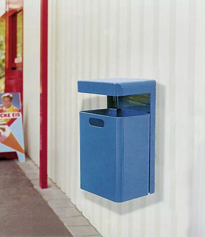 Abfallbehälter HALIFAX, 43 Liter, ohne Ascher, zur Wandbefestigung, in RAL 5005 signalblau