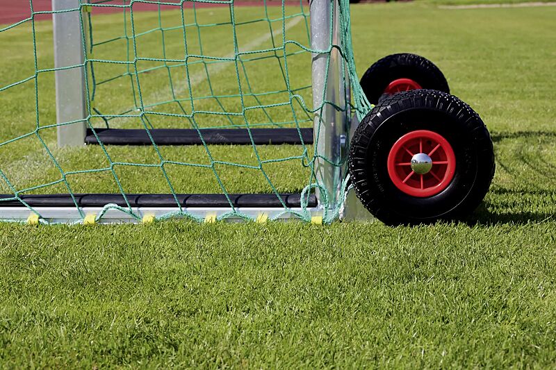 Detail: Spielerschutz und Transportrollen