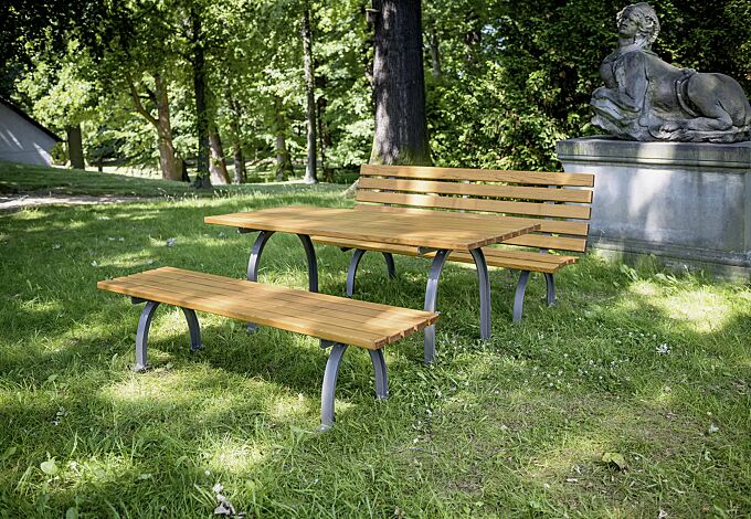 Sitzbänke ELBA ohne und mit Rückenlehne und Tisch ELBA, mit Eschenholzbelattung