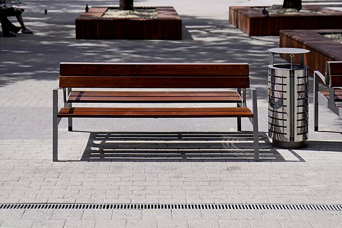 Abfallbehälter DIAGONAL, rund, mit Schutzdach, Korpus: gestanztes Edelstahlblech, Stahlteile in RAL 9007 graualuminium