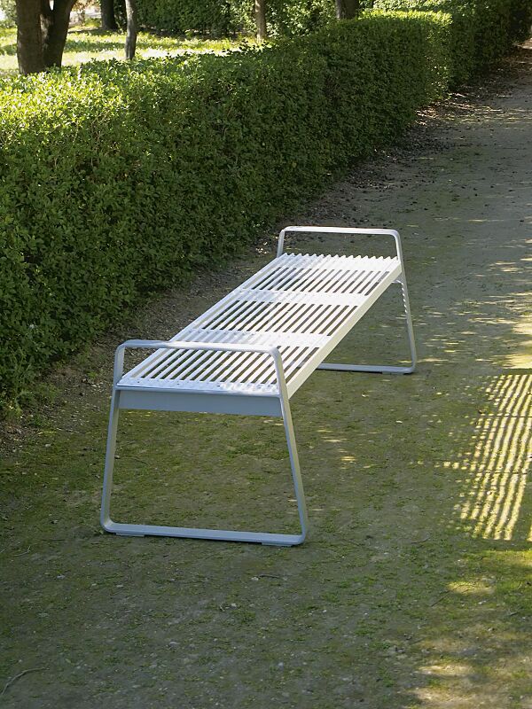 Sitzbank PREVA URBANA ohne Rückenlehne, in RAL 9006 weißaluminium