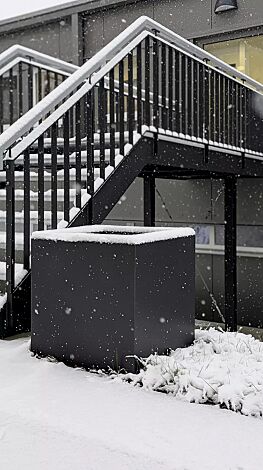 Pflanzbehälter MALOUT NEW, quadratisch, 248 Liter, Höhe 700 mm, Stahlteile in DB 703 eisenglimmer