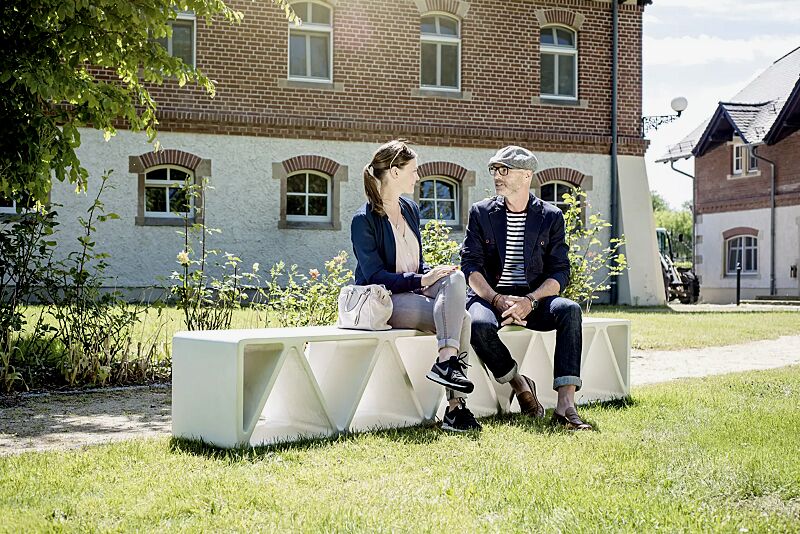 Sitzbank CONSTRUQTA aus UTC®-Beton