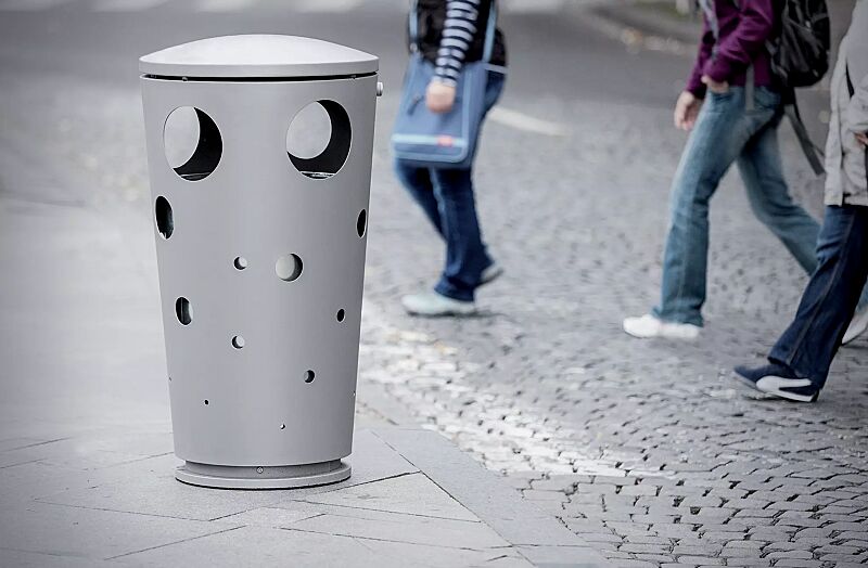 Abfallbehälter SWISSBIN zum freien Aufstellen, in RAL 9006 weißaluminium