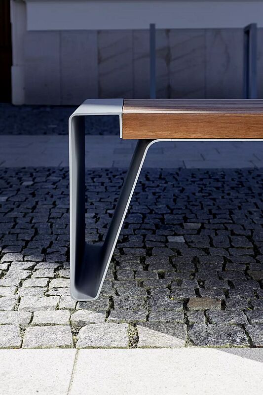 Detail: Sitzfläche, mit Jatobaholzbelattung