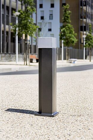 Poller IMAWA, Ausführung 2, in RAL 7016 anthrazitgrau und RAL 9006 weißaluminium