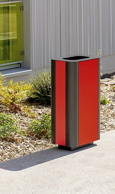 Abfallbehälter PAOSA, Stahlteile in DB 703 eisenglimmer, Korpus aus rotem Zedernholz