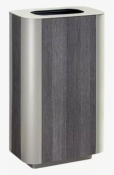 Abfallbehälter PAOSA, rechteckig, Stahlteile in RAL 9006 weißaluminium, Korpus aus HPL in grauer Zedernholzoptik