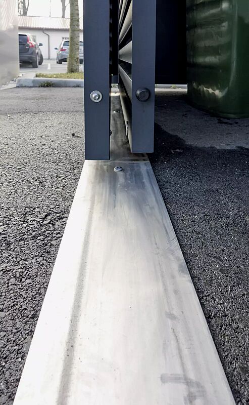 Bodenblech für Schiebetüren