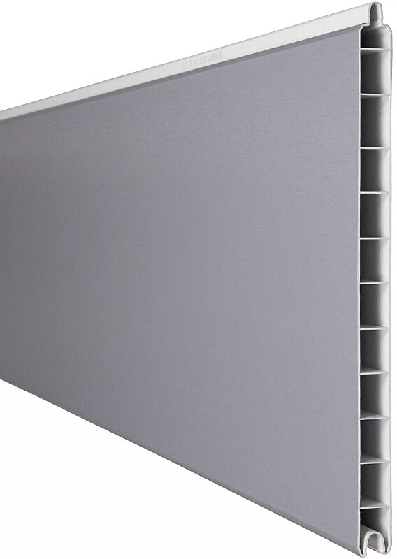 Wandelement foliert in silbergrau