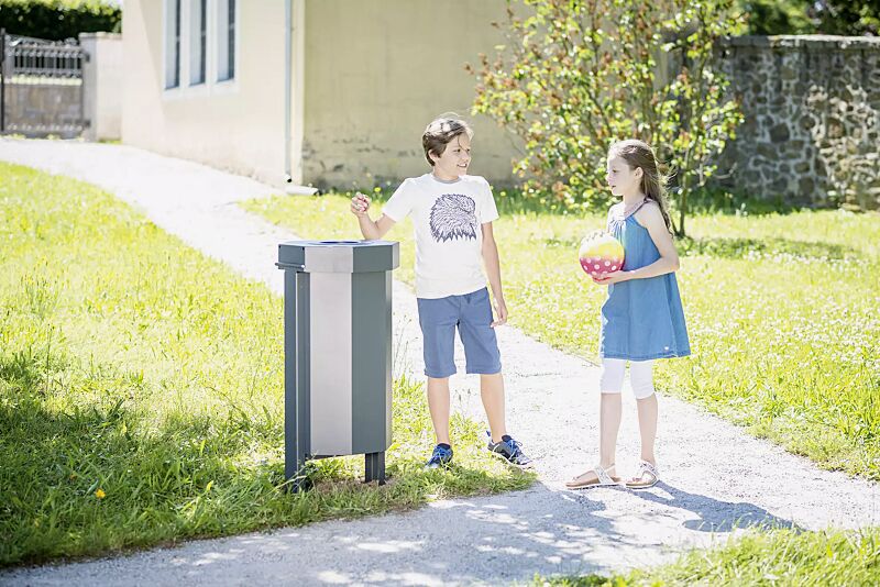 Abfallbehälter HAMBURG in RAL 7016 anthrazitgrau