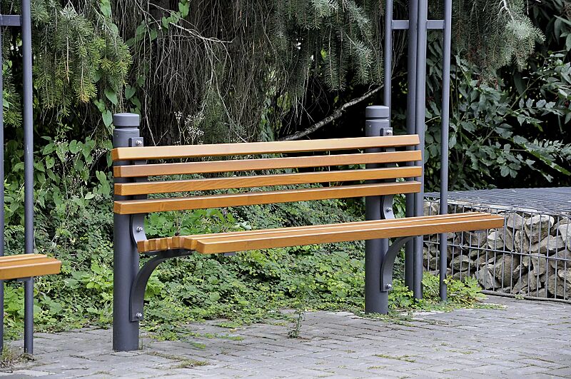 Sitzbank mit Poller BOULEVARD 102 in RAL 7016 anthrazitgrau