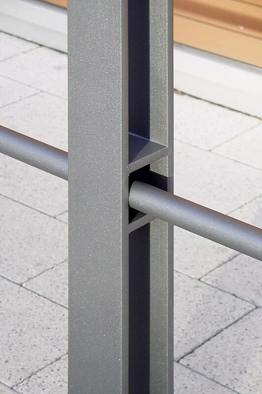 Geländer-Poller TAMORES Mittelpoller