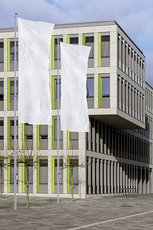 Mobiler Aluminium-Fahnenmast KOMPAKT