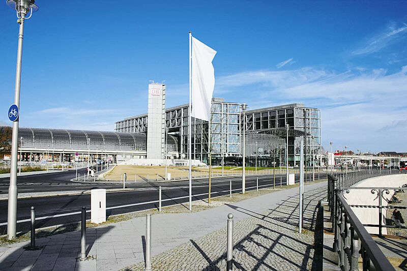 Zylindrischer Aluminium-Fahnenmast FAZIL mit Mastnut