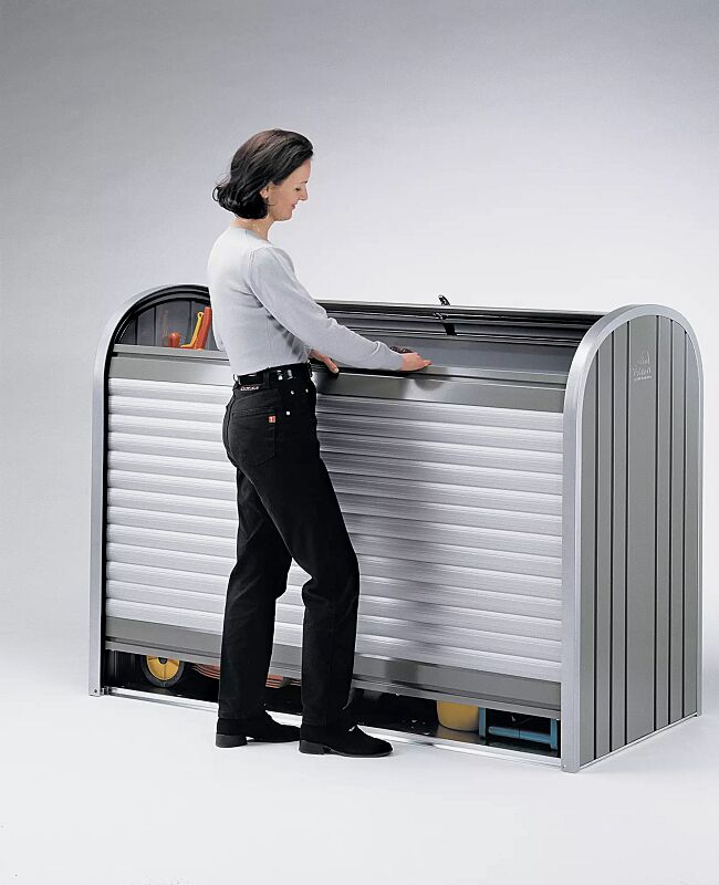 zum kompletten Entleeren untere Rolllade ebenfalls nach hinten schieben