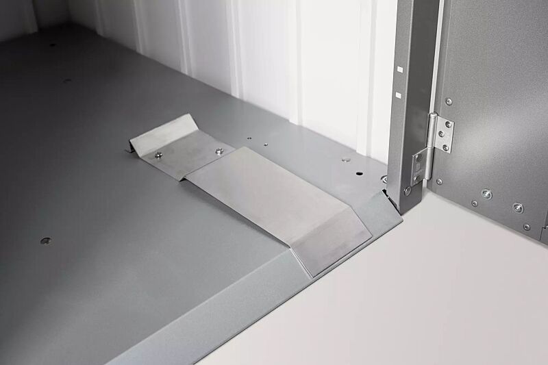 Detail: Positionshilfe für Mülltonnenräder