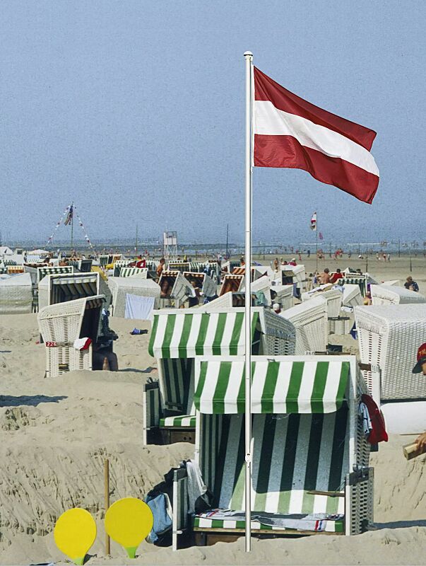 Fahnenmast MOBIL mit außenliegender Hissvorrichtung