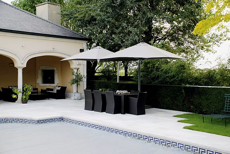 Freiarmschirm MULTI POLE, 2 Schirme, achteckig, zum freien Aufstellen