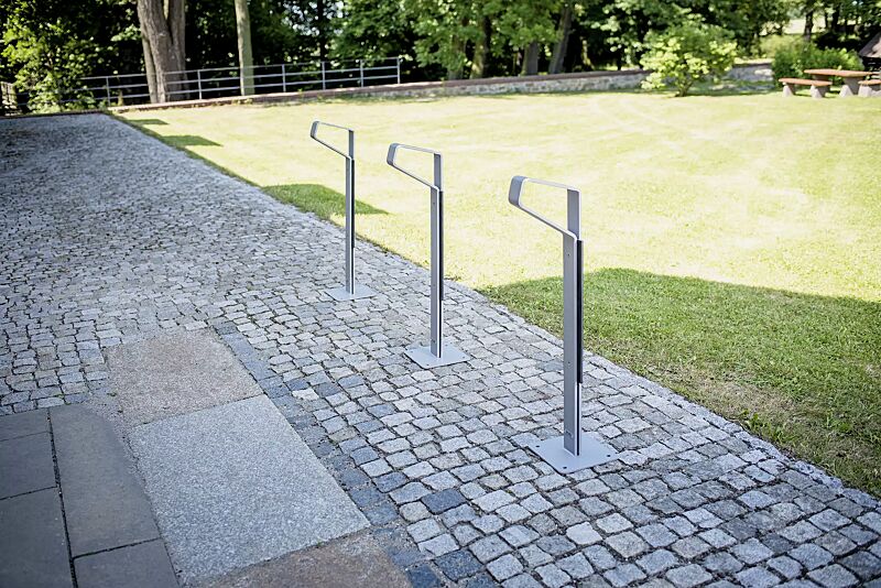 Anlehnbügel GREYHOUND aus Edelstahl