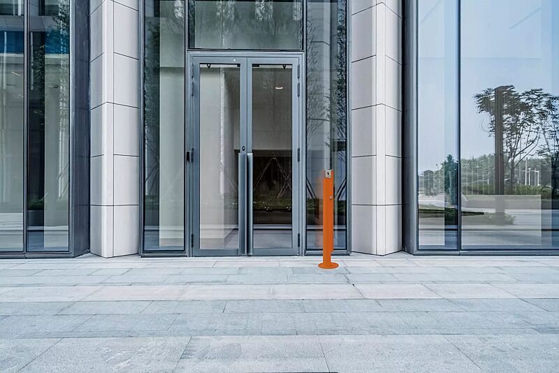 Standascher SPLIT in RAL 2004 reinorange