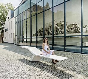 Sitzbank JONATHAN aus UTC®-Beton, in weiß
