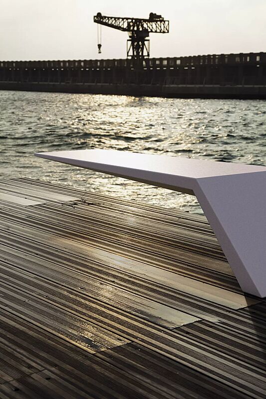 Sitzbank WING aus UTC®-Beton, in weiß