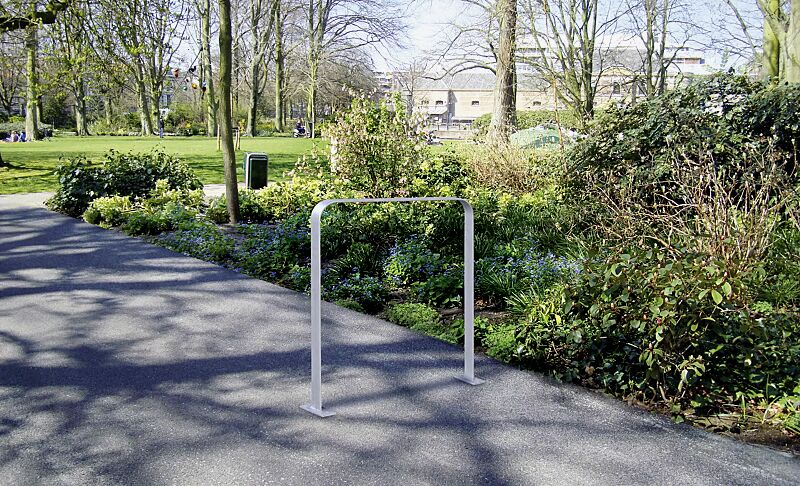 Anlehnbügel TAMPA ohne Innenbügel, zum Aufdübeln, Breite 850 mm, feuerverzinkt