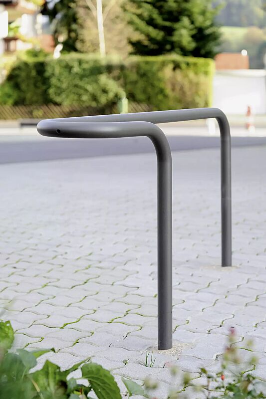 Anlehnbügel ALBANY pulverbeschichtet, einseitig, zum Einbetonieren