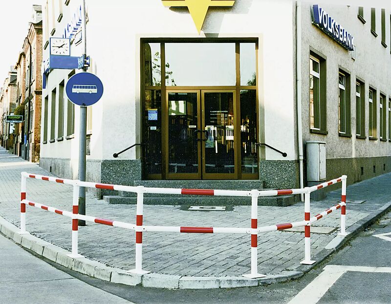 City-Line-Geländersystem URBAN Standrohr, feuerverzinkt und lackiert