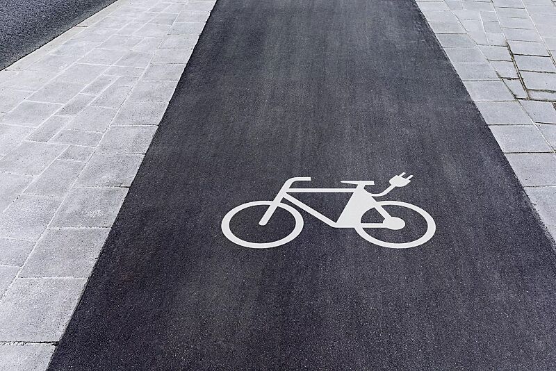 Thermoplastische Markierung E-BIKE MIT STECKER