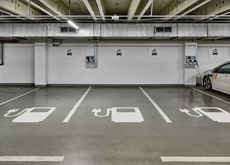 Thermoplastische Markierung LADESTATION FÜR FAHRZEUGE, Breite x Höhe 1400 x 1500 mm