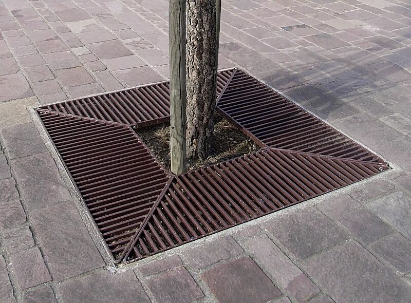 Baumschutzrost COMPACT, quadratisch, in Rost-Corten-Optik