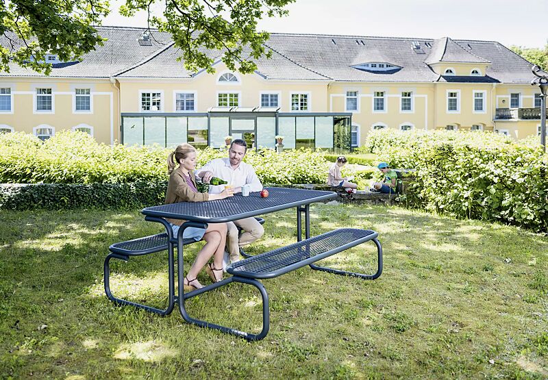 Bank-Tisch-Kombination CAMPO in RAL 7016 anthrazitgrau