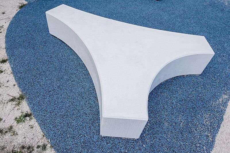 Sitzinsel FOLIA, Beton mit transparenter Beschichtung in naturweiß - 18