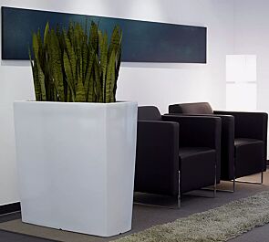 Pflanzbehälter TURA in weiß ähnlich RAL 9003