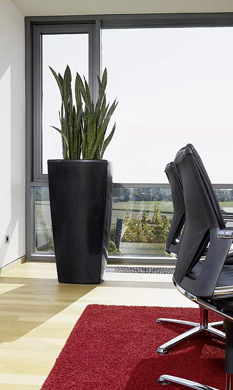 Pflanzbehälter BALI, Höhe 1300 mm, in schwarz ähnlich RAL 9004