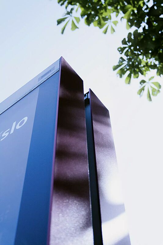 Schaukasten C-LIGHT IF, doppelseitig, in RAL 9007 graualuminium