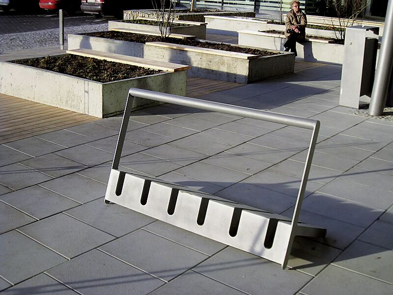 Fahrradständer VELO mit Griffstange, einseitig, 3 Stellplätze, in DB 703 eisenglimmer