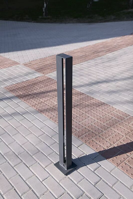 Poller ELIAS ohne Stadtwappen, in DB 703 eisenglimmer