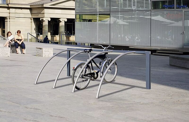 Anlehnbügel UNIT, 4 Stellplätze, Stützen in RAL 7016 anthrazitgrau und Bügel in RAL 9006 weißaluminium