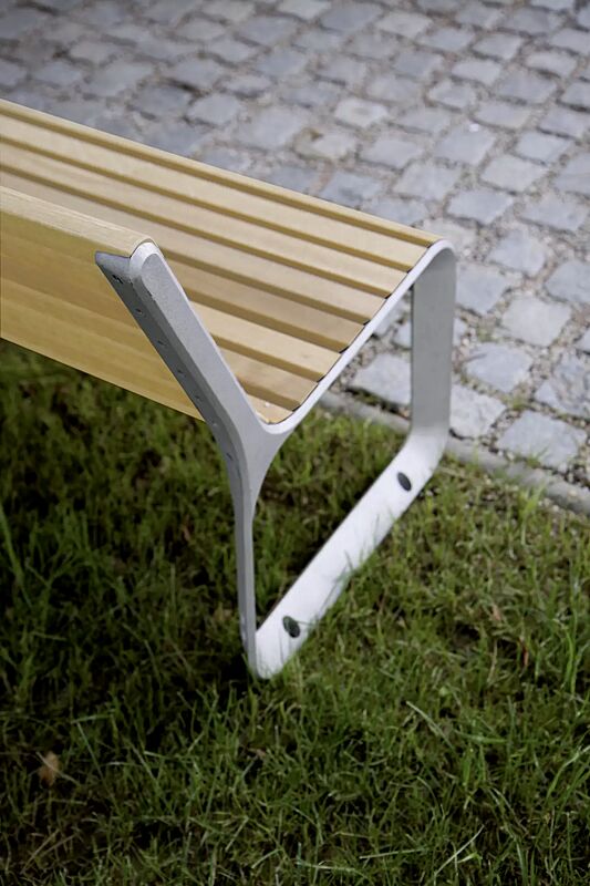 Sitzbank PORTIQOA mit Rückenlehne, mit Robinienholzbelattung