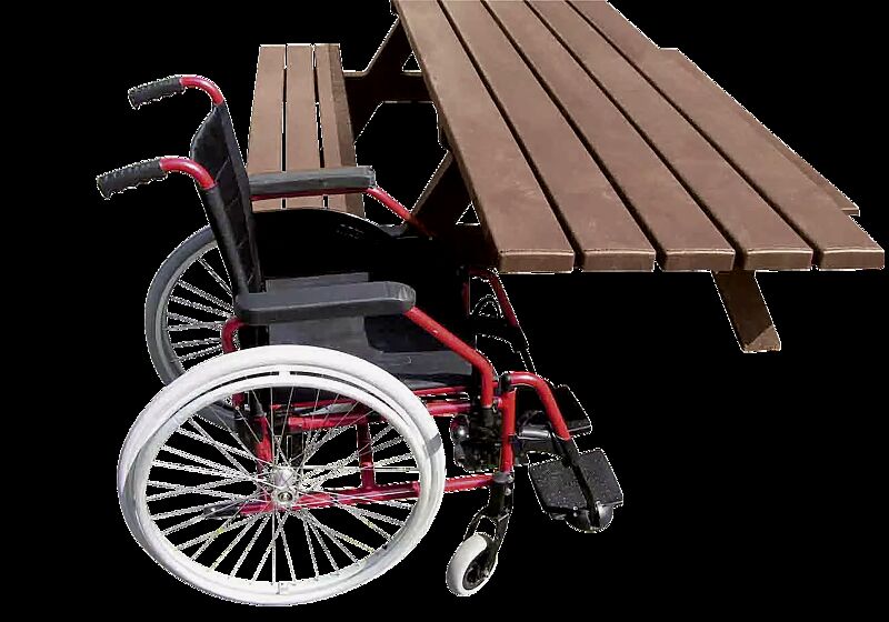 Bank-Tisch-Kombination COMMON, je Tischseite 1 Rollstuhlstellplatz