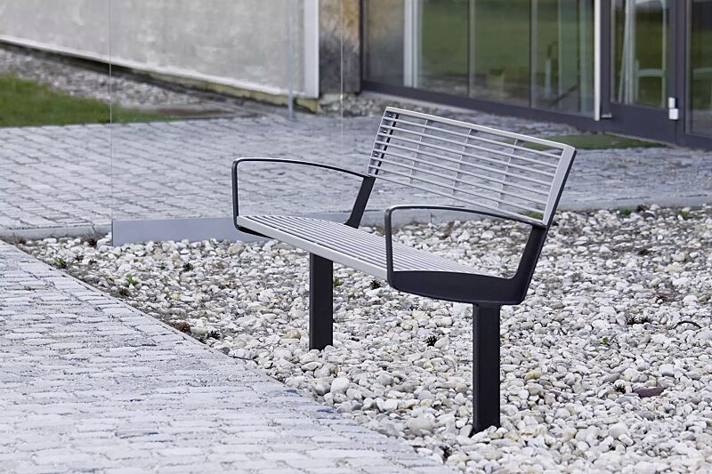 Sitzbank INTERVERA, Auflage in RAL 9006 weißaluminium, Unterkonstruktion in RAL 7016 anthrazitgrau