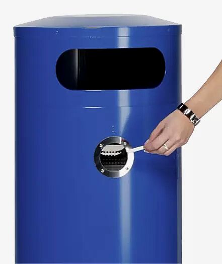 Abfallbehälter AMOS mit Ascher, 90 Liter, in RAL 5010 enzianblau