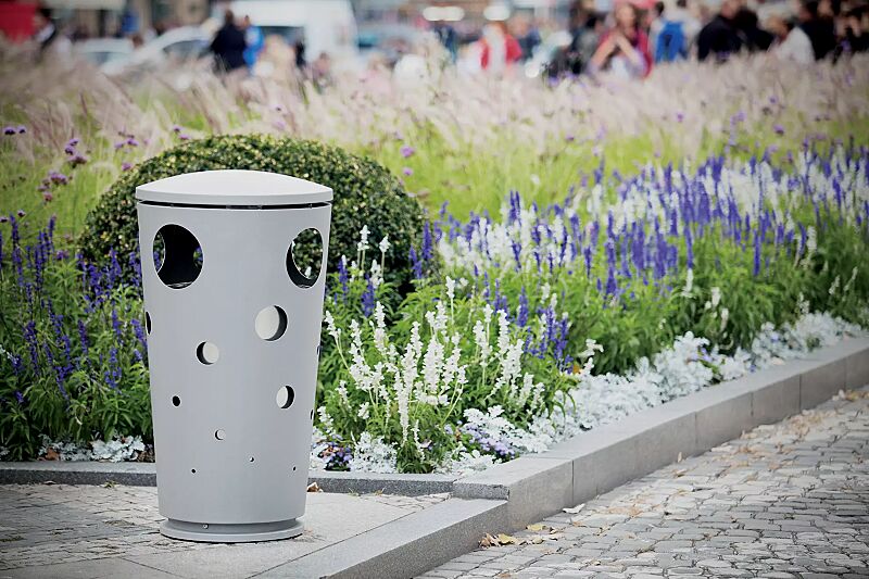 Abfallbehälter SWISSBIN zum freien Aufstellen, in RAL 9006 weißaluminium