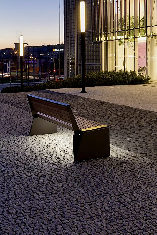 Sitzbank RADIUM mit Rückenlehne, mit Jatobaholzbelattung, Stahlteile in RAL 7016 anthrazitgrau, mit LED-Beleuchtung (Zubehör)