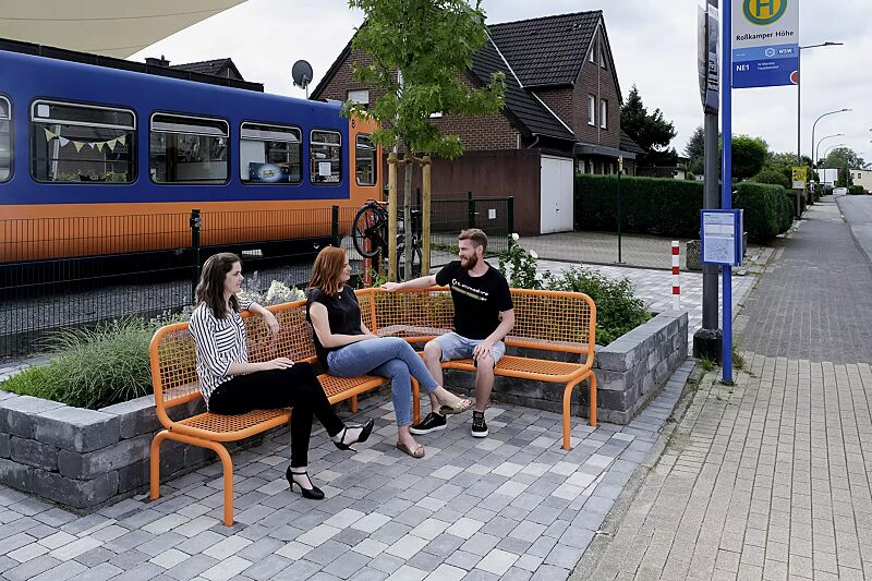 Eckbank RIMINI (Typ ML) mit Rückenlehne, zum Einbetonieren, in RAL 2003 pastellorange